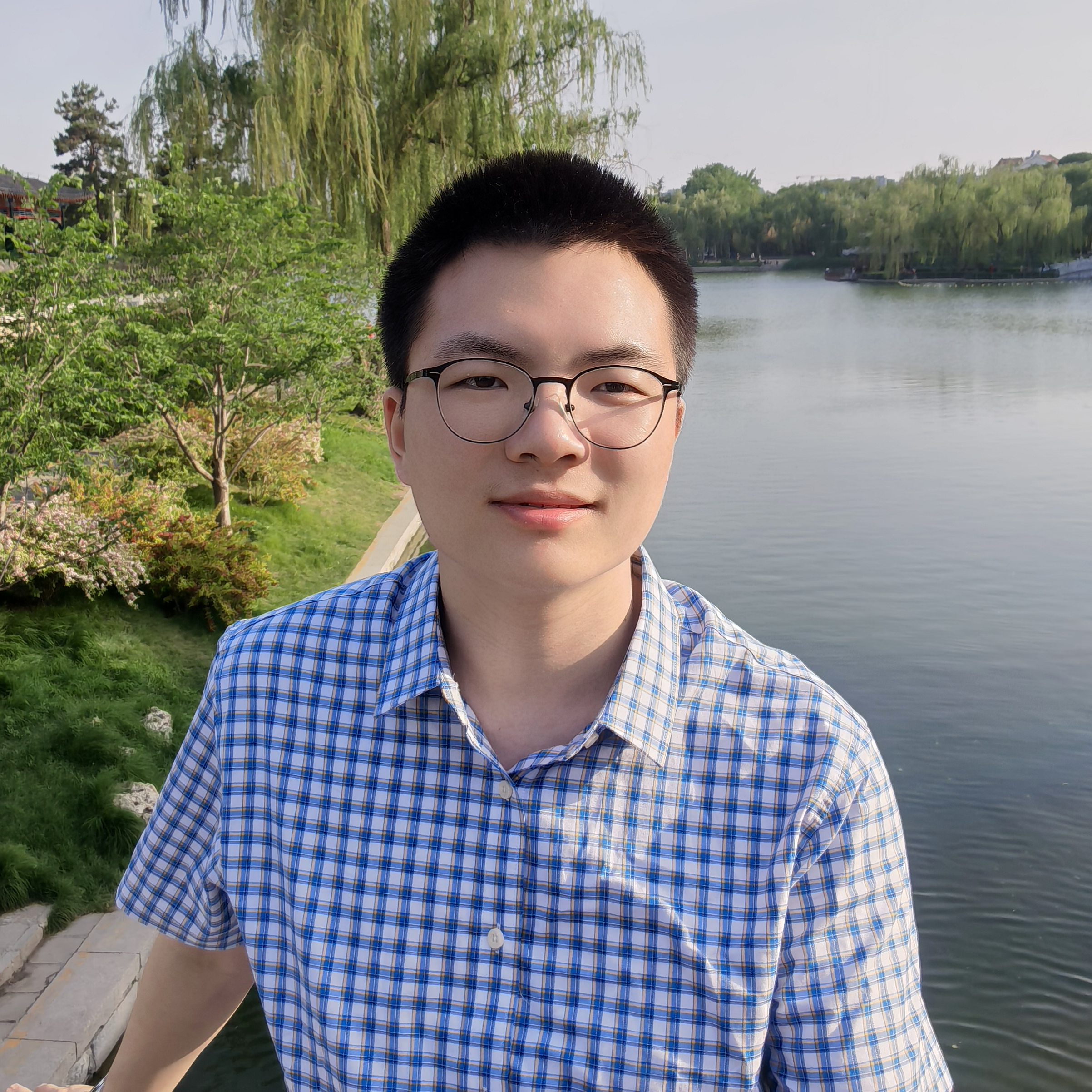 Zichen Tang <br/> 汤子辰